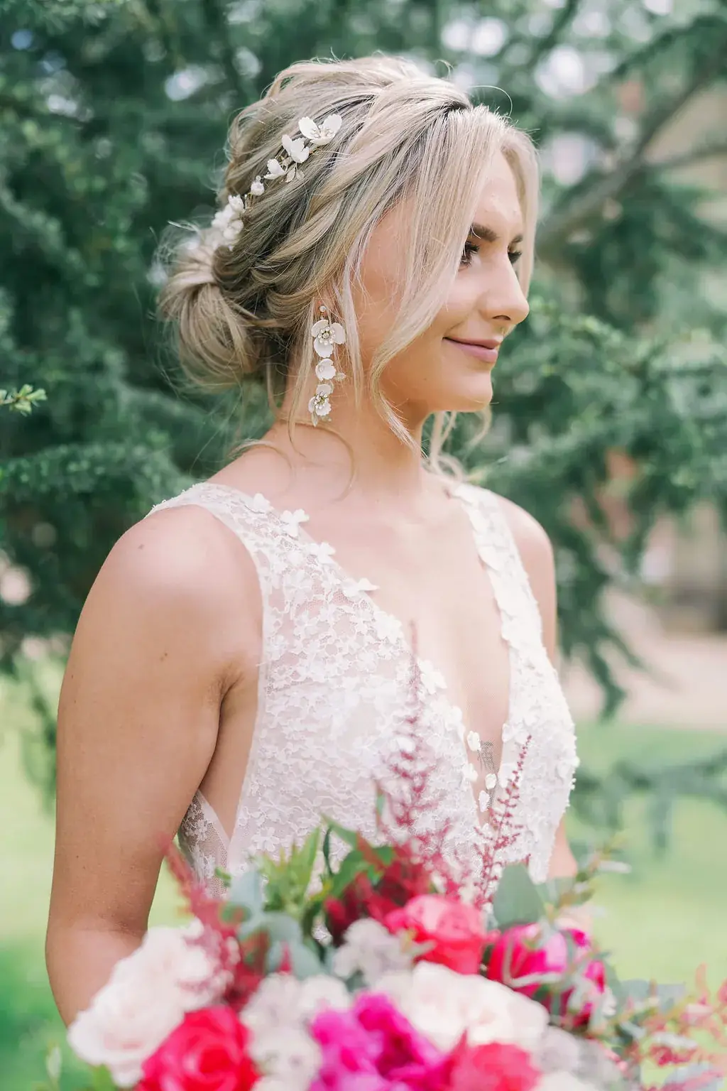 Bridal hair and makeup look created by a Jodie Elleanor School student 16